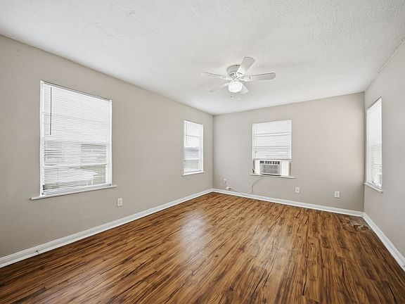 4th image of 1028 5th Ave N