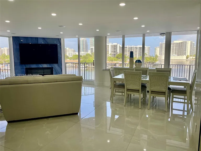 300 Three Islands Blvd #603 — Photo 6