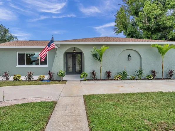 11056 111th Way, Seminole, FL 33778