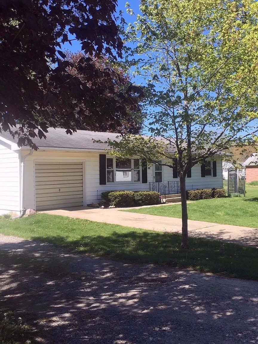 410 W Madison St photo 1