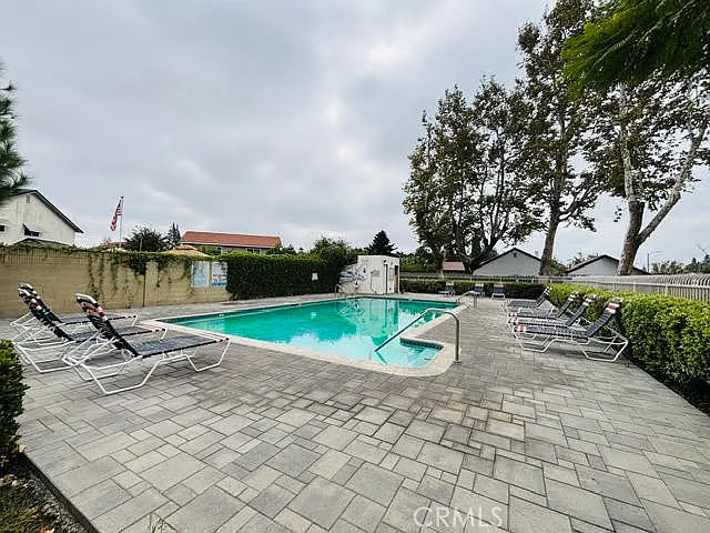 2 bed, 824 sqft, $2,750 — Photo 4