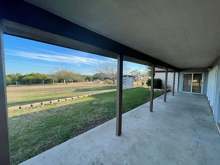 552 Lawson Ln — Photo 30