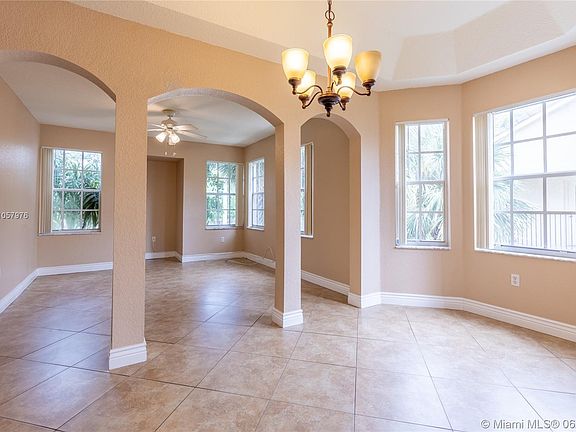 5th image of 1310 Belmont 1310
