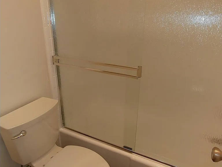 1905 De La Vina St #15 — Photo 4
