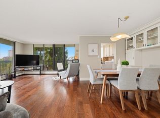 114 W Keith Rd #704, North Vancouver, BC V7P 3C7