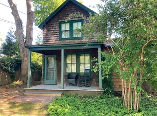 62 Accabonac Rd, East Hampton, NY 11937