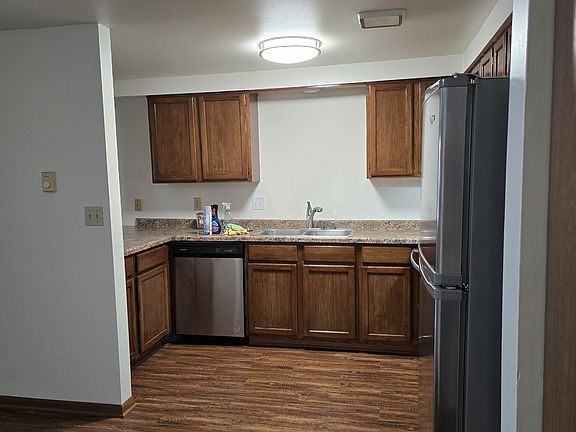 2nd image of 421 Concord Rd APT 15