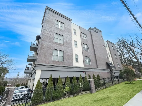 227 Teaneck Rd #303, Teaneck, NJ 07666