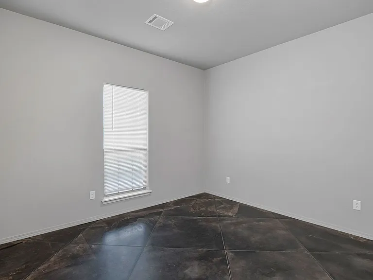 5004 Hawken St — Photo 16