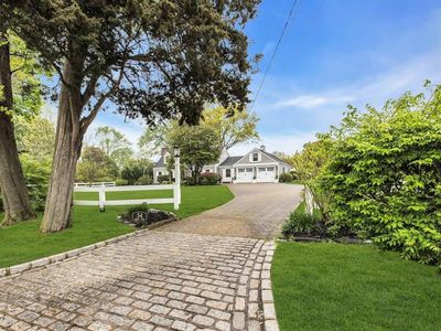 54 Middle Road, Blue Point, NY, 11715