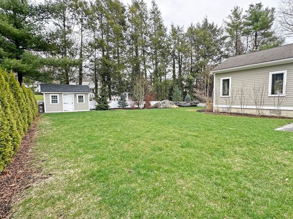 9 Lantern Rd, Belmont, MA 02478