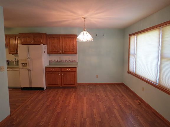 5th image of 1170 W Donald Ln