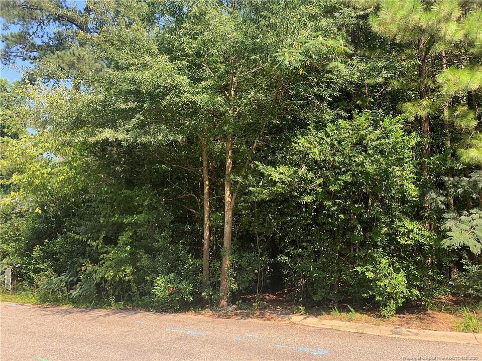 2nd image of Walker Downs Cir
