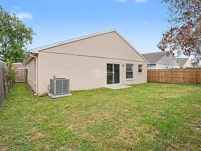 11220 Huxley Ave — Photo 17
