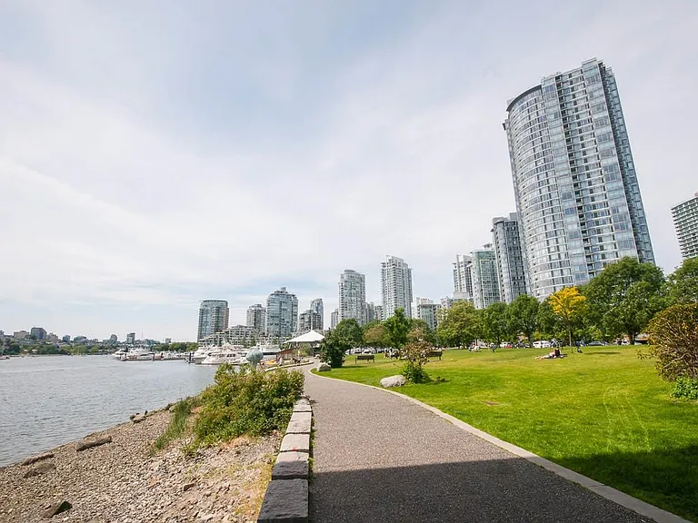 1033 Marinaside Cres #2M — Photo 37
