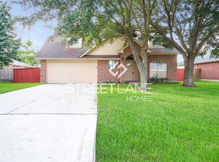 11223 Country Club Green Dr, Tomball, TX 77375