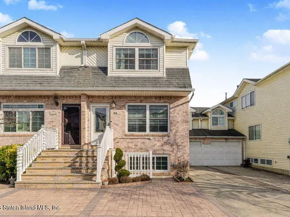 53 Darnell Ln, Staten Island, NY 10309