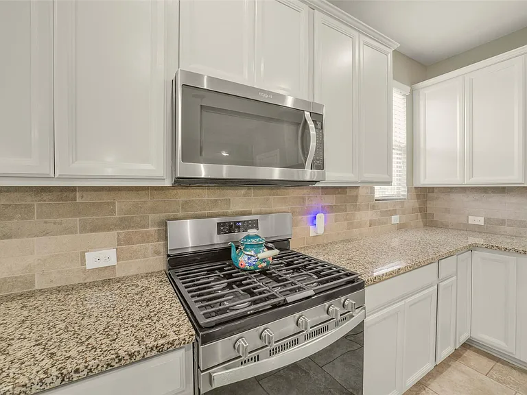 9651 Thimbleweed Dr — Photo 20