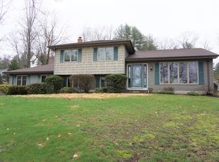 1 Ledgeview Ln, Lisbon, ME 04252