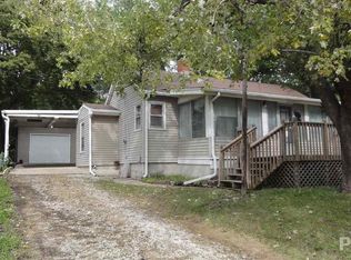 9403 W Southport Rd, Edwards, IL 61528