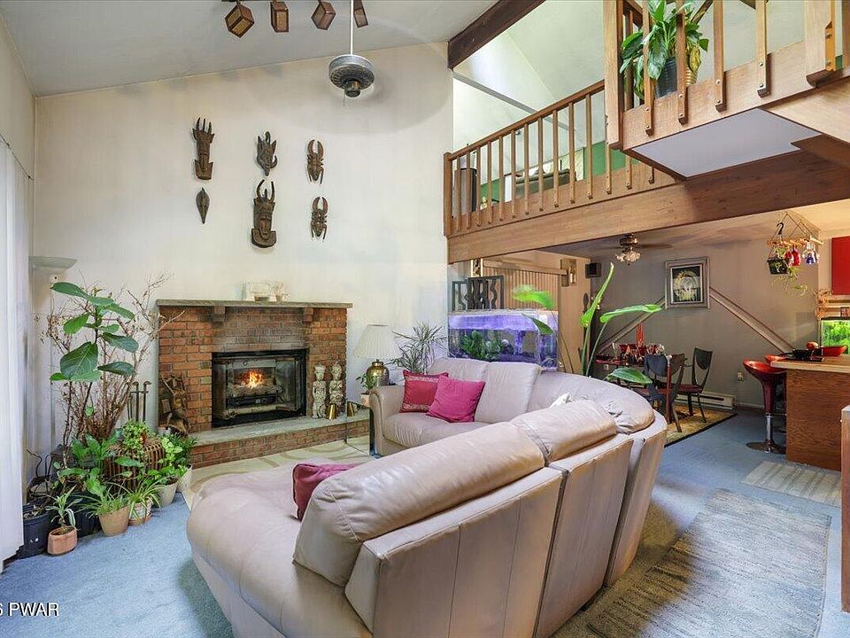 1st image of 158 Saunders Dr