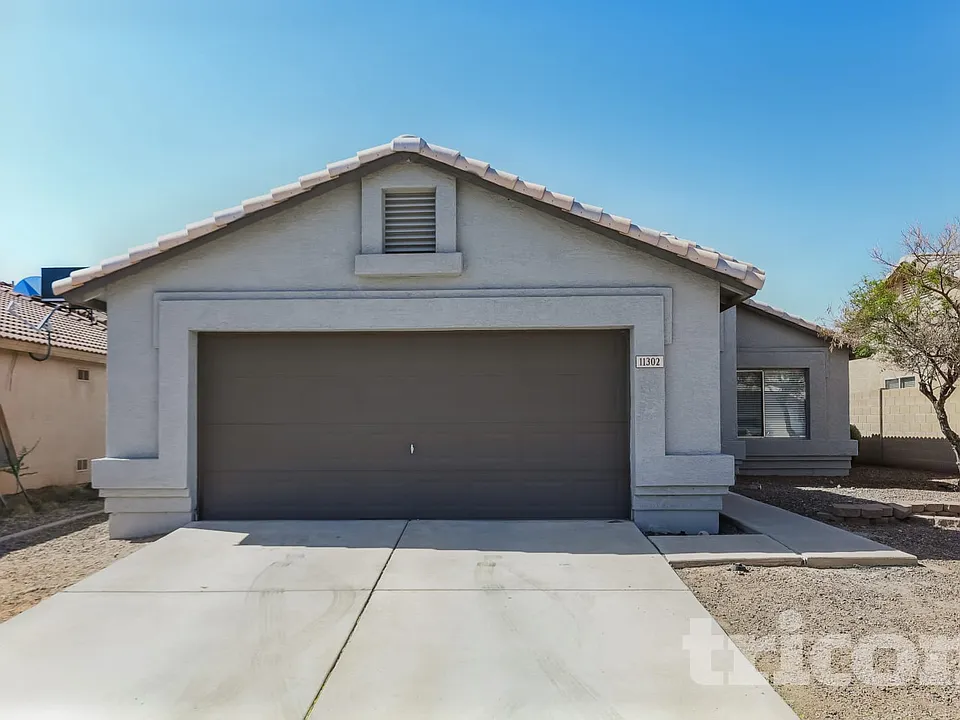 11302 W Orchid Ln