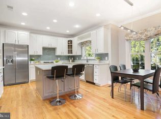 5325 N Carlin Springs Rd, Arlington, VA 22203