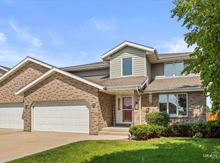 1932 Taller Rd, Morris, IL 60450