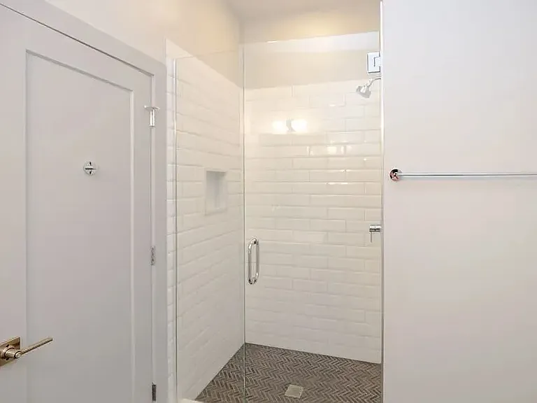 2900 W Logan Blvd #204 — Photo 4