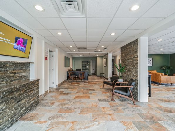 2517 Guess Rd #153