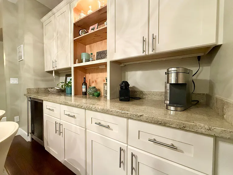 251 San Pedro Ave — Photo 8