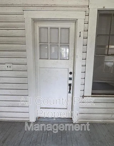 918 E Lime St #1 — Photo 2