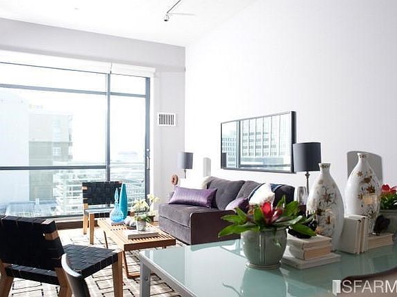 4th image of 818 Van Ness Ave #804