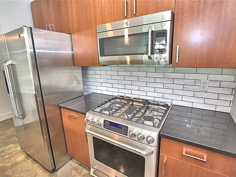 845 Spring St NW #109 — Photo 6