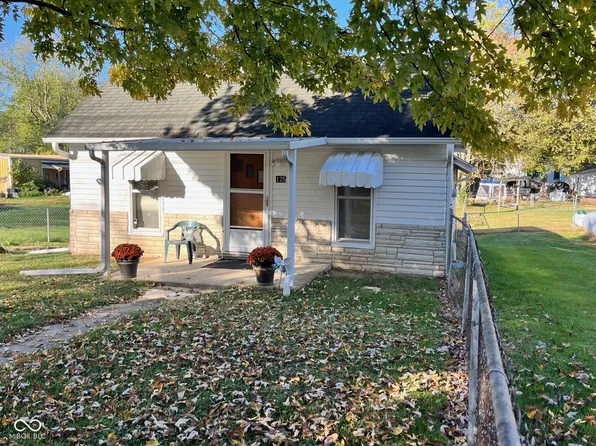 125 S High St, Greensboro, IN 47344