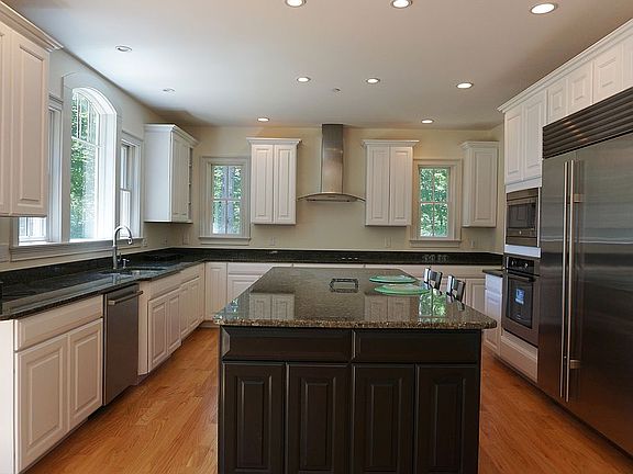 Stainless Steel Appliances 