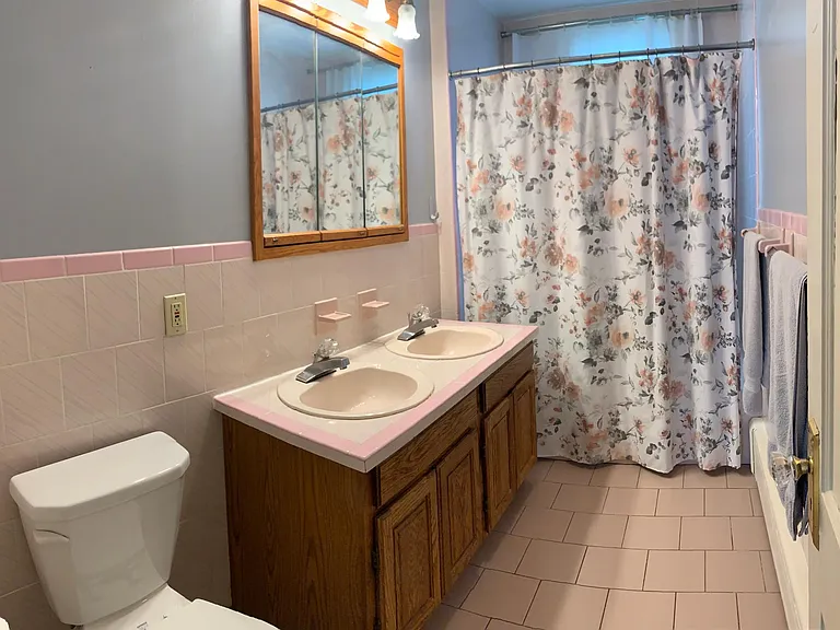 52 Maplewood Ave #2 — Photo 5