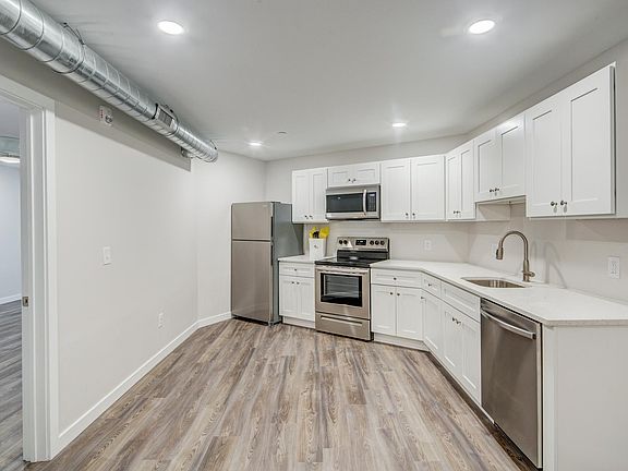 2nd image of 5050 Baltimore Ave Unit 6