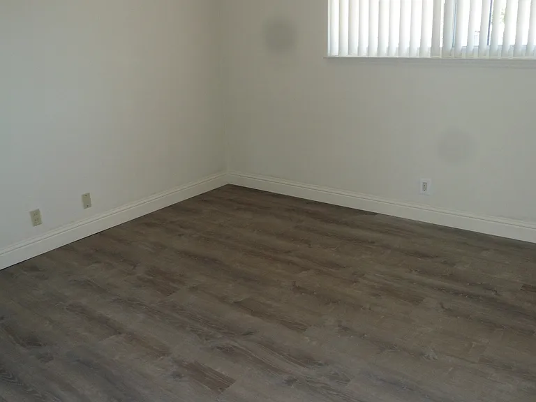 200 Avery Ln #6 — Photo 7
