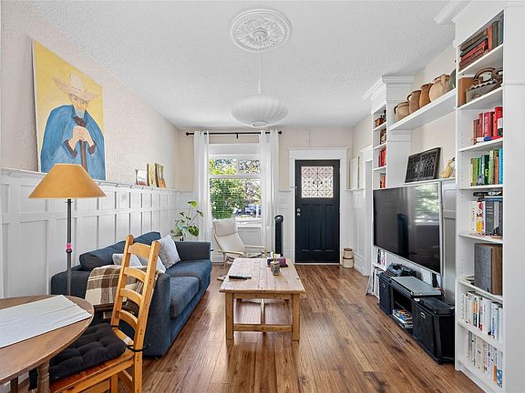 3rd image of 3033 Cedar Hill Rd