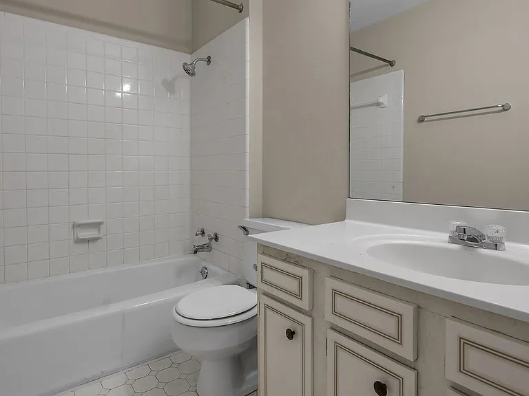 833 Malabu Dr — Photo 14