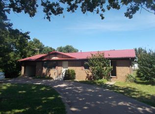 705 Smith St, Pocola, OK 74902