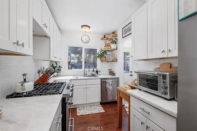1341 S Towner St — Photo 7
