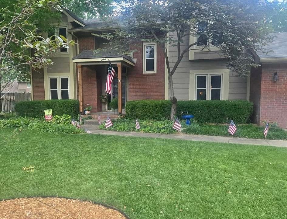 1st image of 218 S Prescott Ct