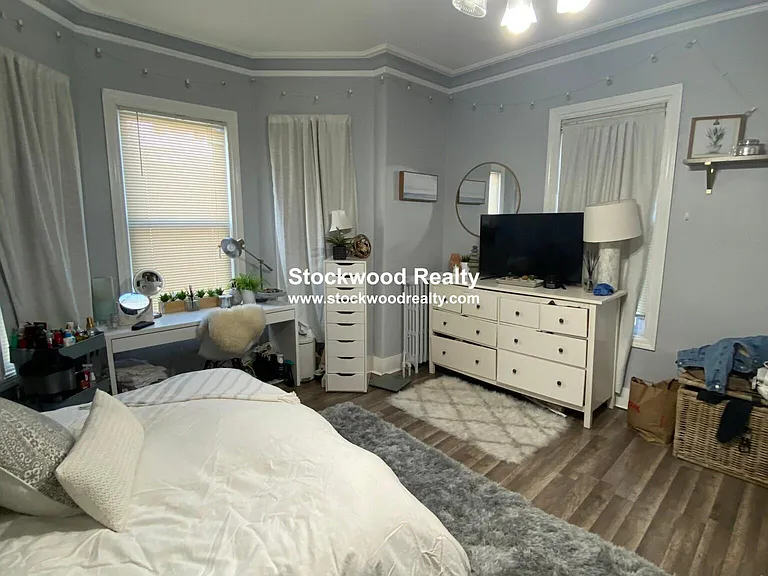 14 Washburn St #1 — Photo 13