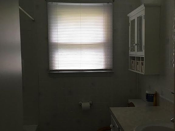3rd image of 498 Jeanette Dr #55422
