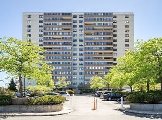 6 Whittier Pl APT 4B, Boston, MA 02114
