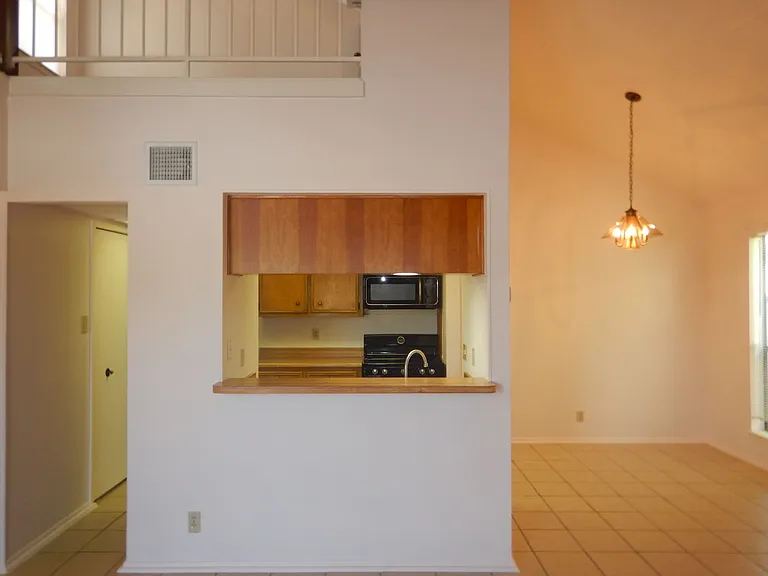 14304 Indian Woods — Photo 7
