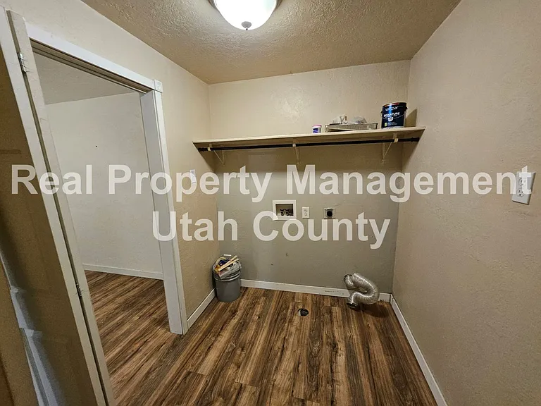 1708 E Ridgefield Rd — Photo 21