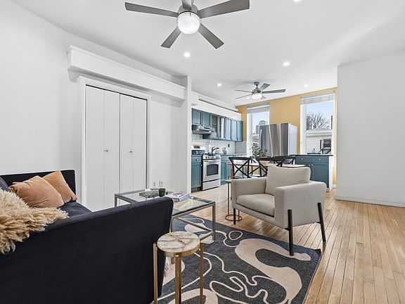 2nd image of 201 Pavonia Ave #202